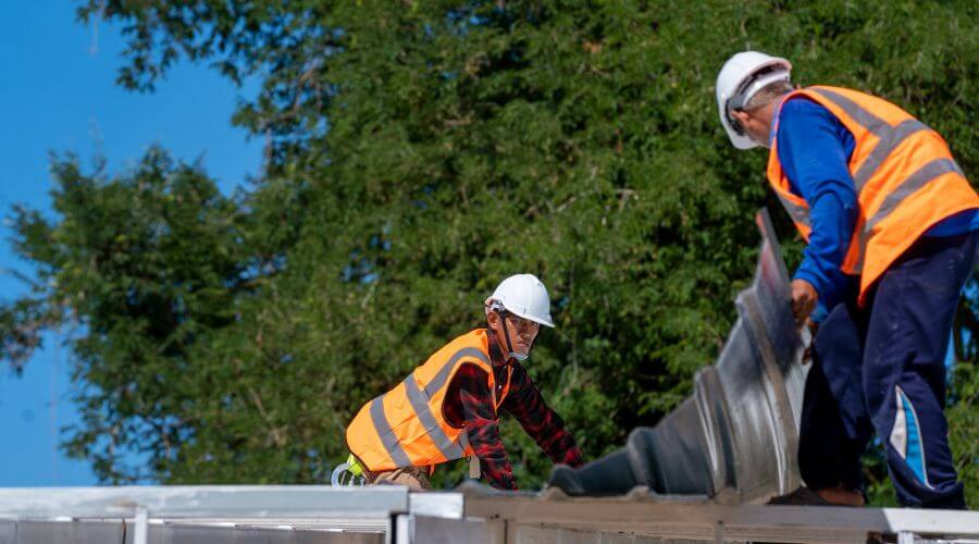 Expert Emergency Roof Repairs services in Erie, IL